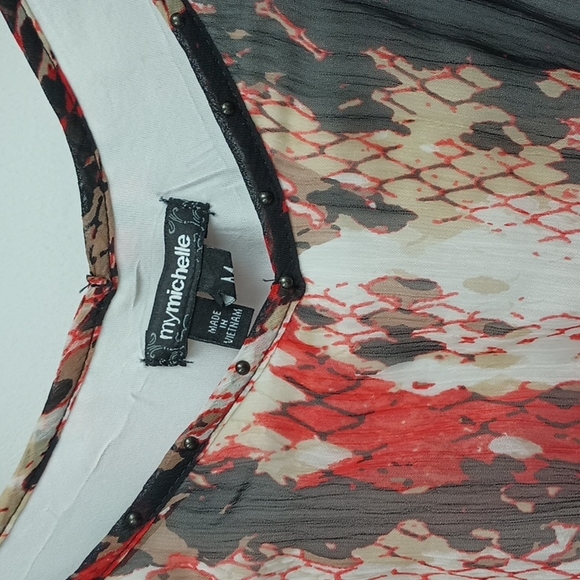 2 for$20 My Michelle summer top - Picture 2 of 5